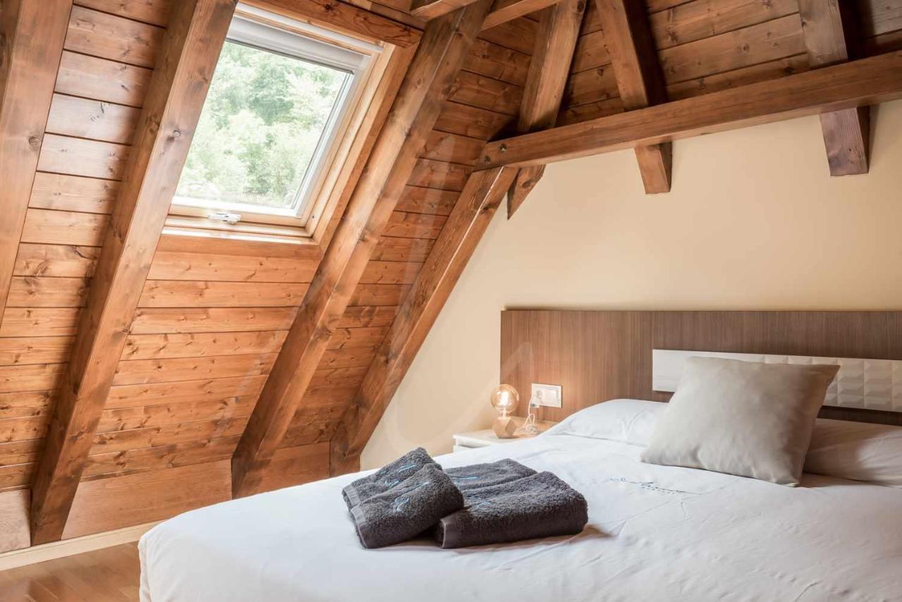 Casa Artiga De Lin By Seamount Rentals Les Bordes Exteriör bild